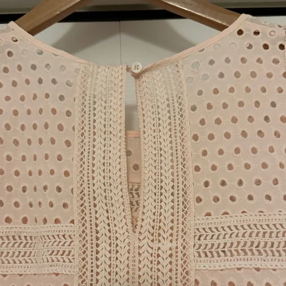 Sleeveless Eyelet Lace Top - Pink /  Peach - Picture 4 of 4